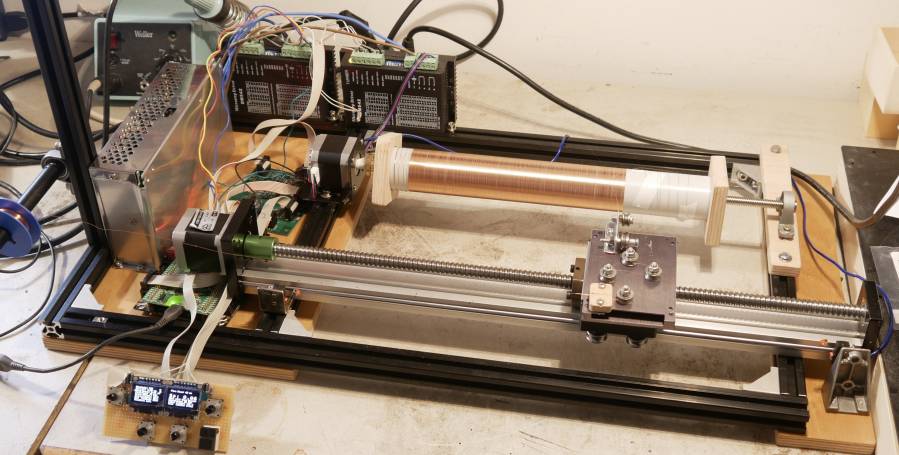 coil-winder-foto.jpg coil-winder-foto.jpg
