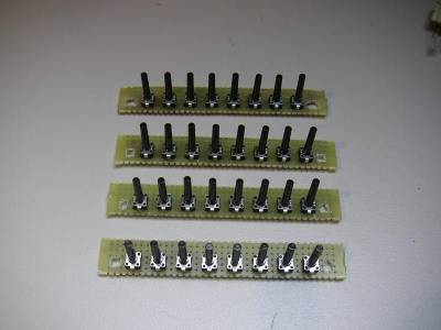 webs.hogent.be_032573mh_midibox_dseq32_construction_assembly_button_boards.jpg