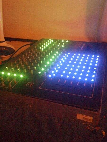 iphone.jpg iphone.jpg